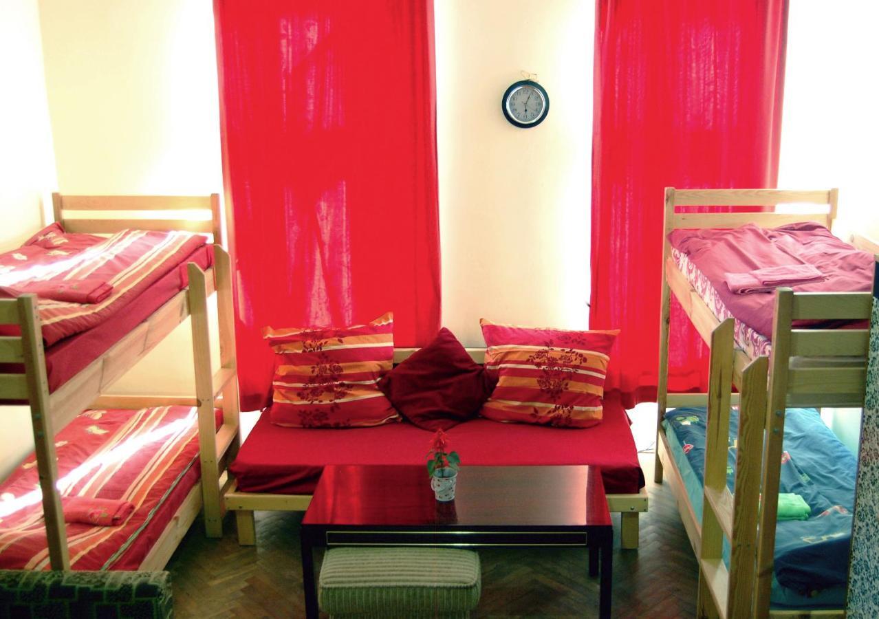 Hostel Drive Lviv Extérieur photo