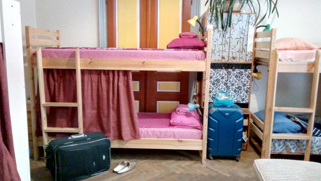 Hostel Drive Lviv Extérieur photo