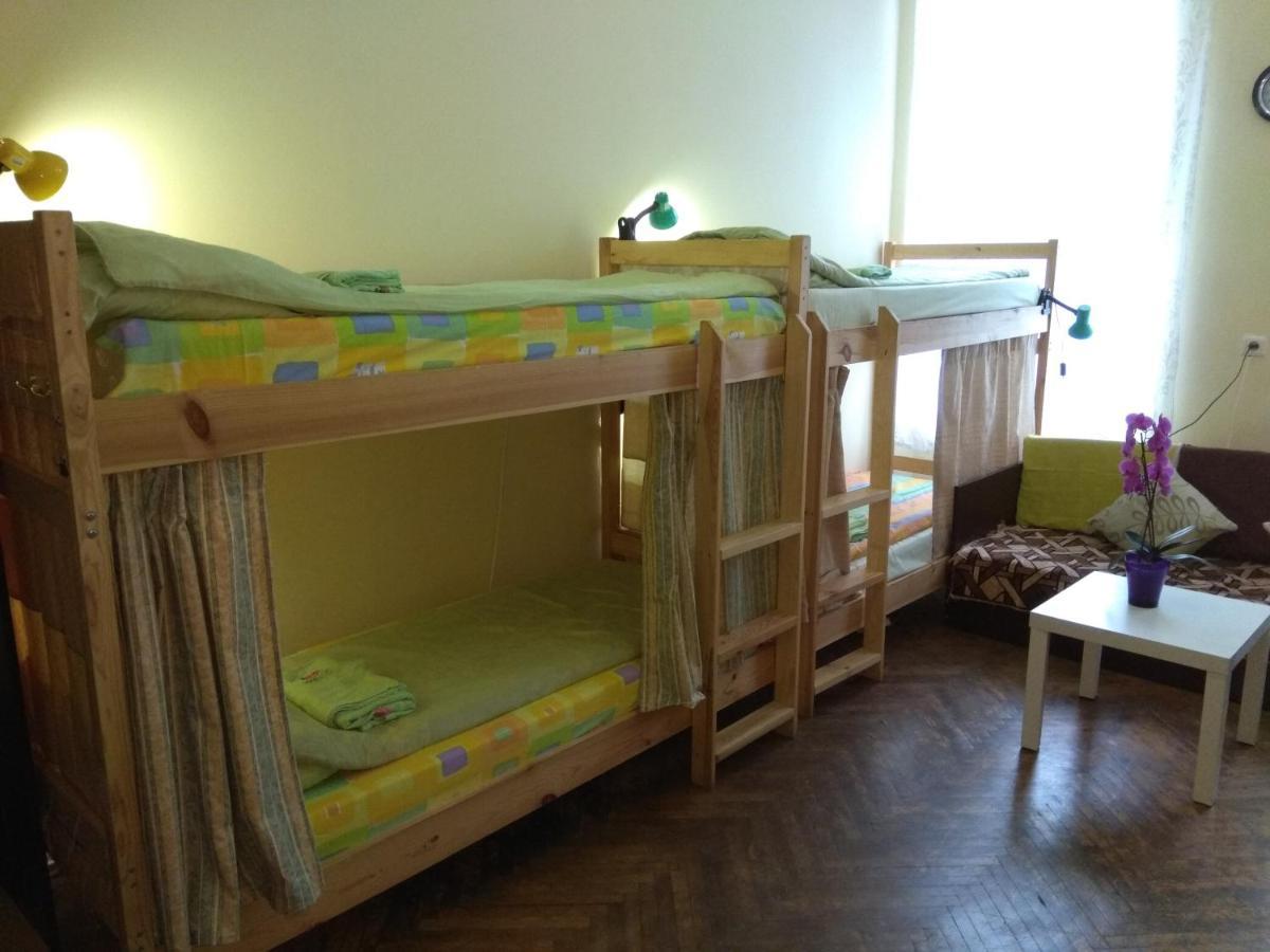 Hostel Drive Lviv Extérieur photo